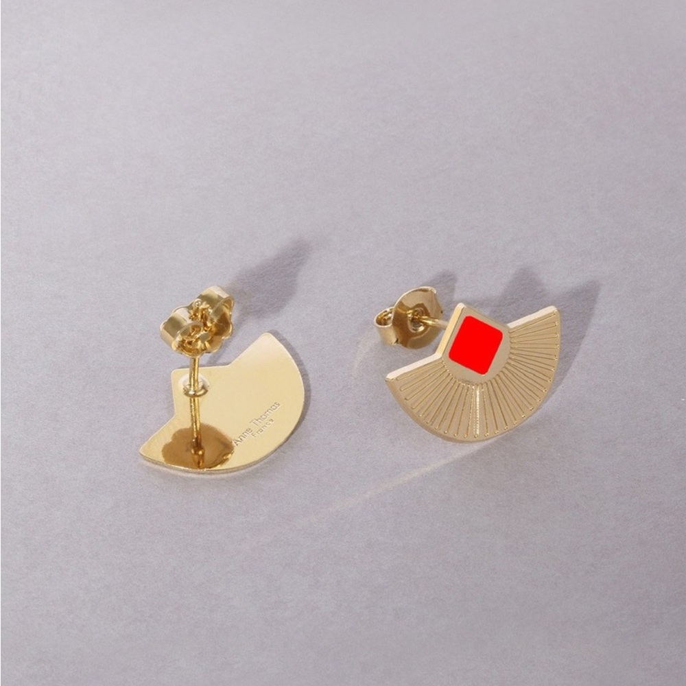 Anne Thomas Cuzco Gold and Red Fan-Shaped Earrings NWOT